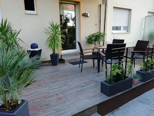 Naturstein Tische und Tischplatten